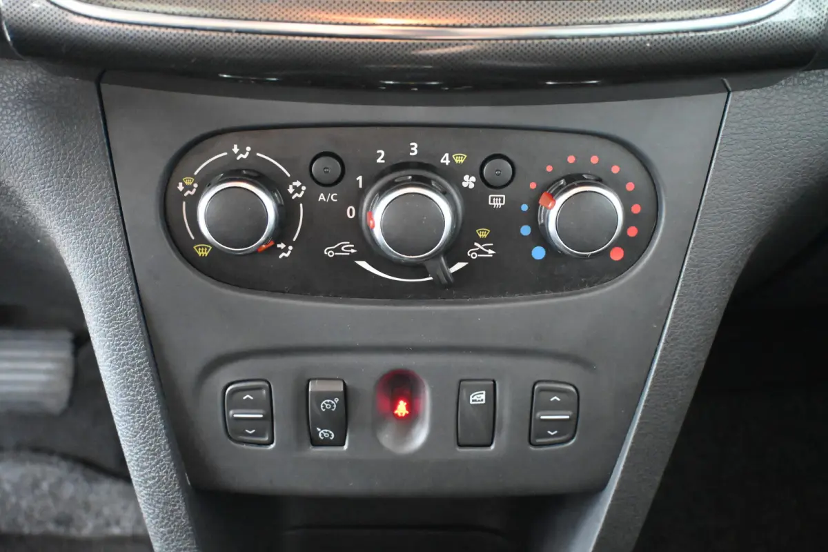 0.9 TCe Laureate Automaat Airco Cruise Navigatie PDC Elektrisch Pakket 100% Onderhouden! Inruil Mogelijk!