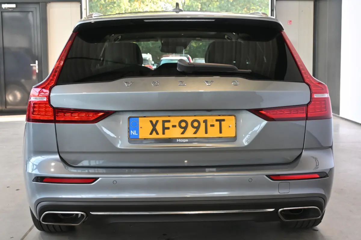 2.0 T5 Inscription Automaat Clima Cruise Panoramadak Harman/Kardon Leder Carplay Navigatie Inruil Mogelijk!