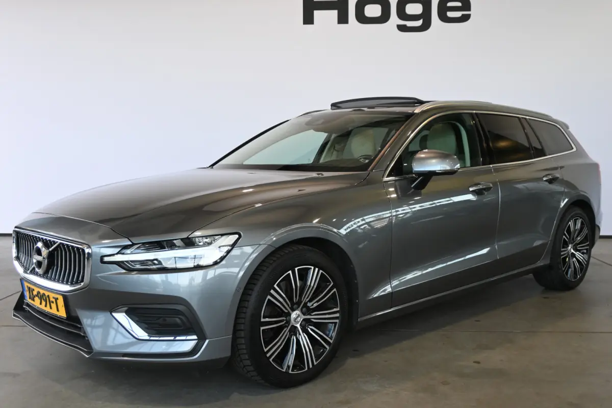 2.0 T5 Inscription Automaat Clima Cruise Panoramadak Harman/Kardon Leder Carplay Navigatie Inruil Mogelijk!