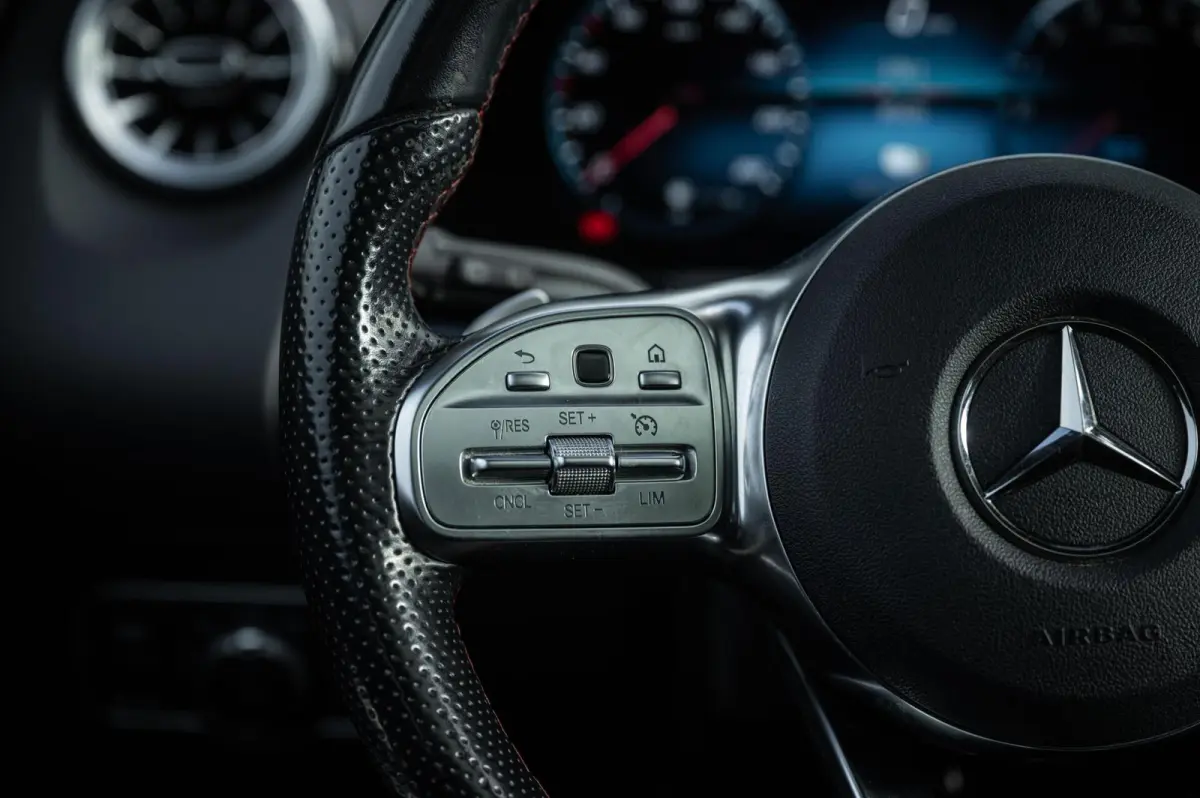 250 e AMG Line PANORAMADAK TREKHAAK CRUISE CAMERA SFEERVERLICHTING