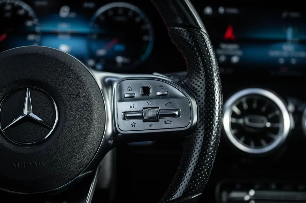 250 e AMG Line PANORAMADAK TREKHAAK CRUISE CAMERA SFEERVERLICHTING