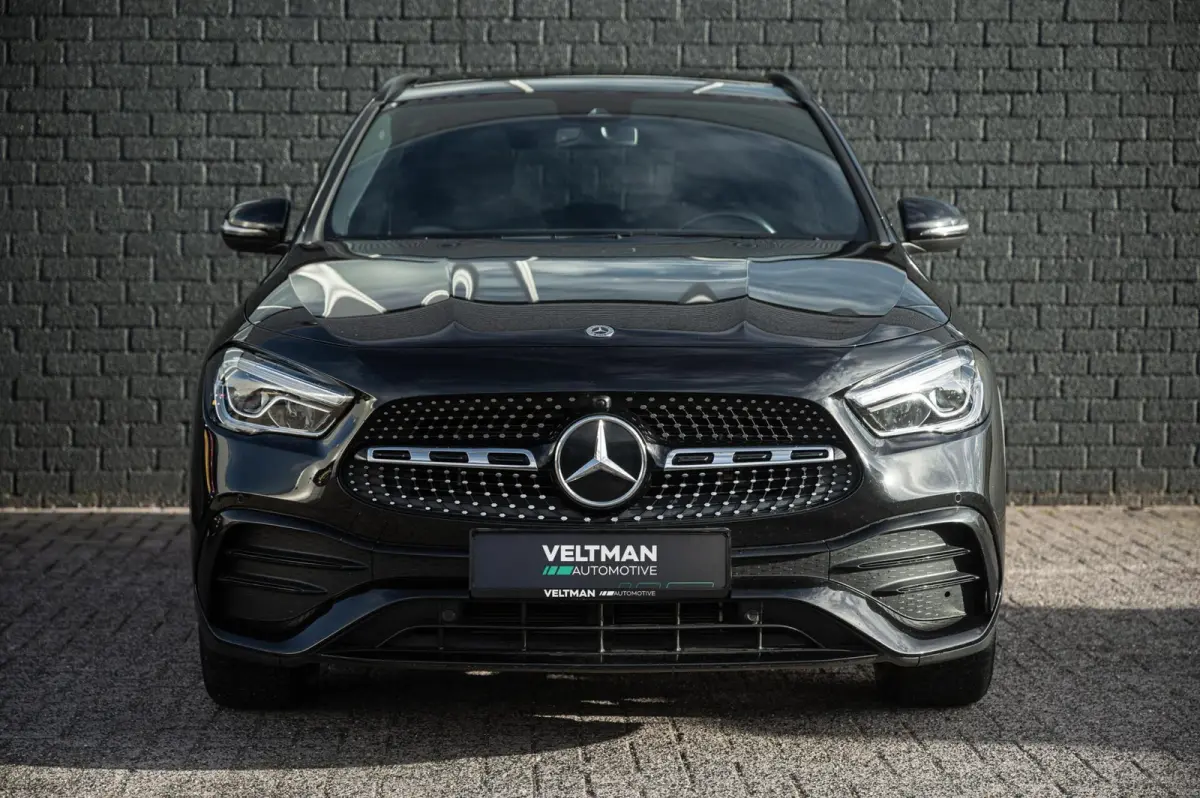 250 e AMG Line PANORAMADAK TREKHAAK CRUISE CAMERA SFEERVERLICHTING