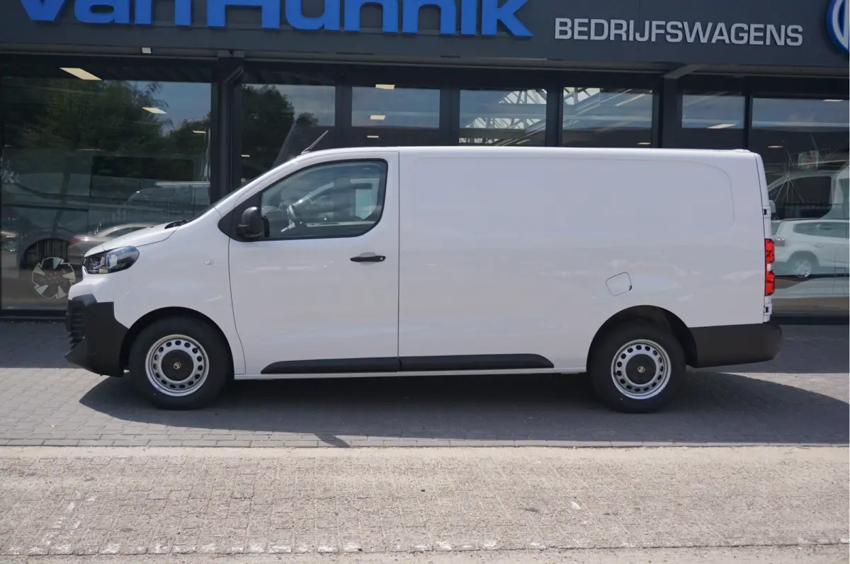 2.0D 145PK L3H1 BPM VRIJ!! Apple CP / Android A, Cruise, Camera!! Nr. 01*