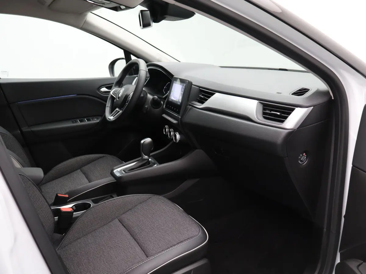 E-TECH hybrid 145 Intens | Achteruitrijcamera | Navigatie | 18" velgen |