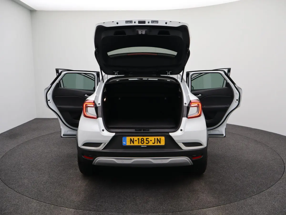 E-TECH hybrid 145 Intens | Achteruitrijcamera | Navigatie | 18" velgen |