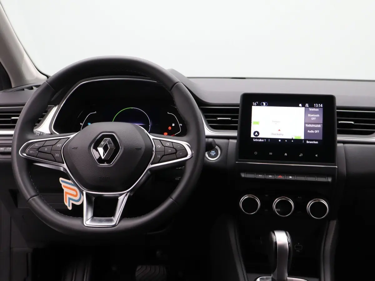E-TECH hybrid 145 Intens | Achteruitrijcamera | Navigatie | 18" velgen |