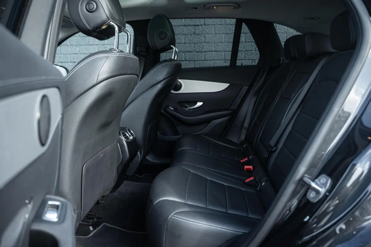 4MATIC AMG LINE PANORAMADAK TREKHAAK ADAPTIVE CRUISE LEDER