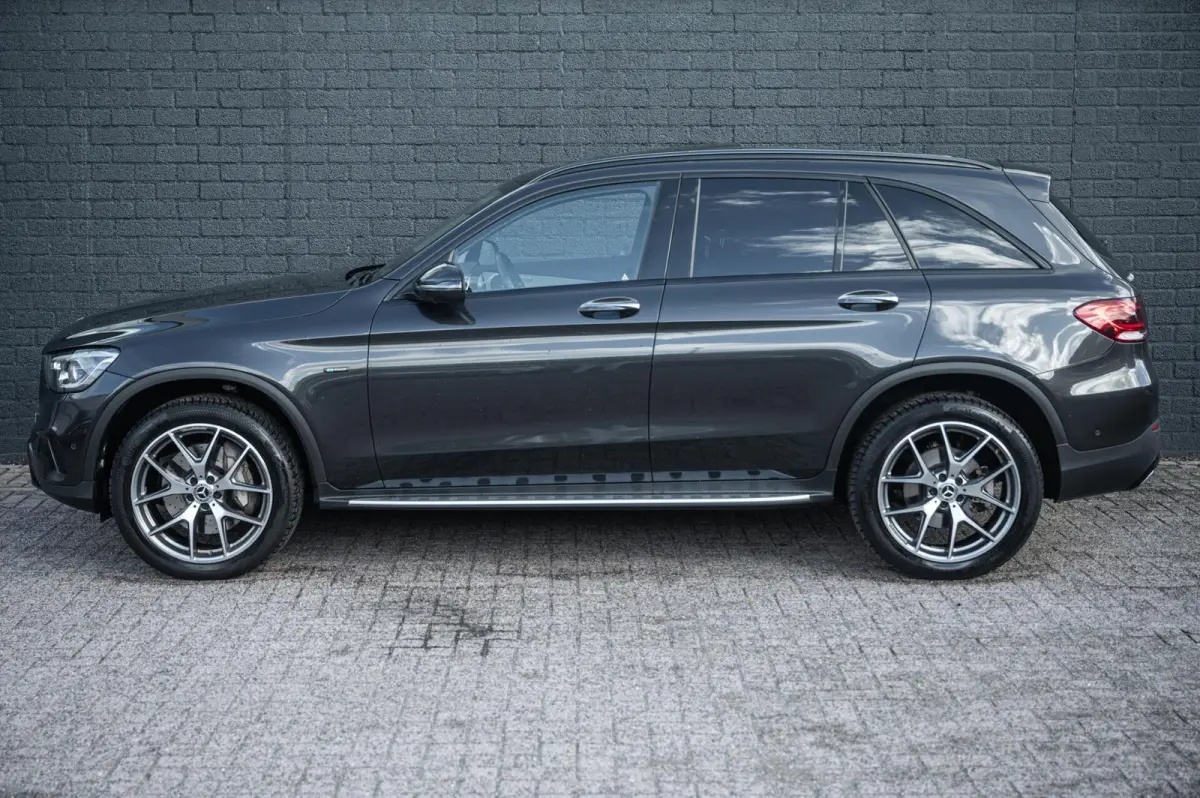 4MATIC AMG LINE PANORAMADAK TREKHAAK ADAPTIVE CRUISE LEDER