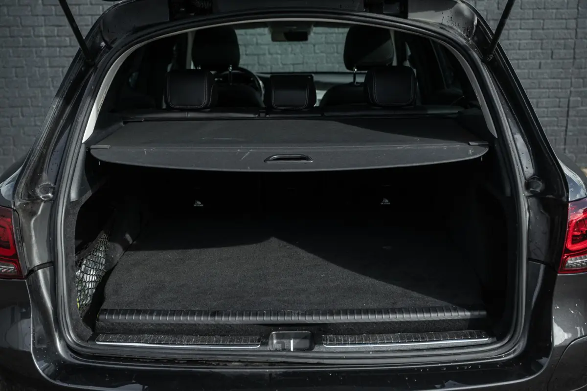 4MATIC AMG LINE PANORAMADAK TREKHAAK ADAPTIVE CRUISE LEDER