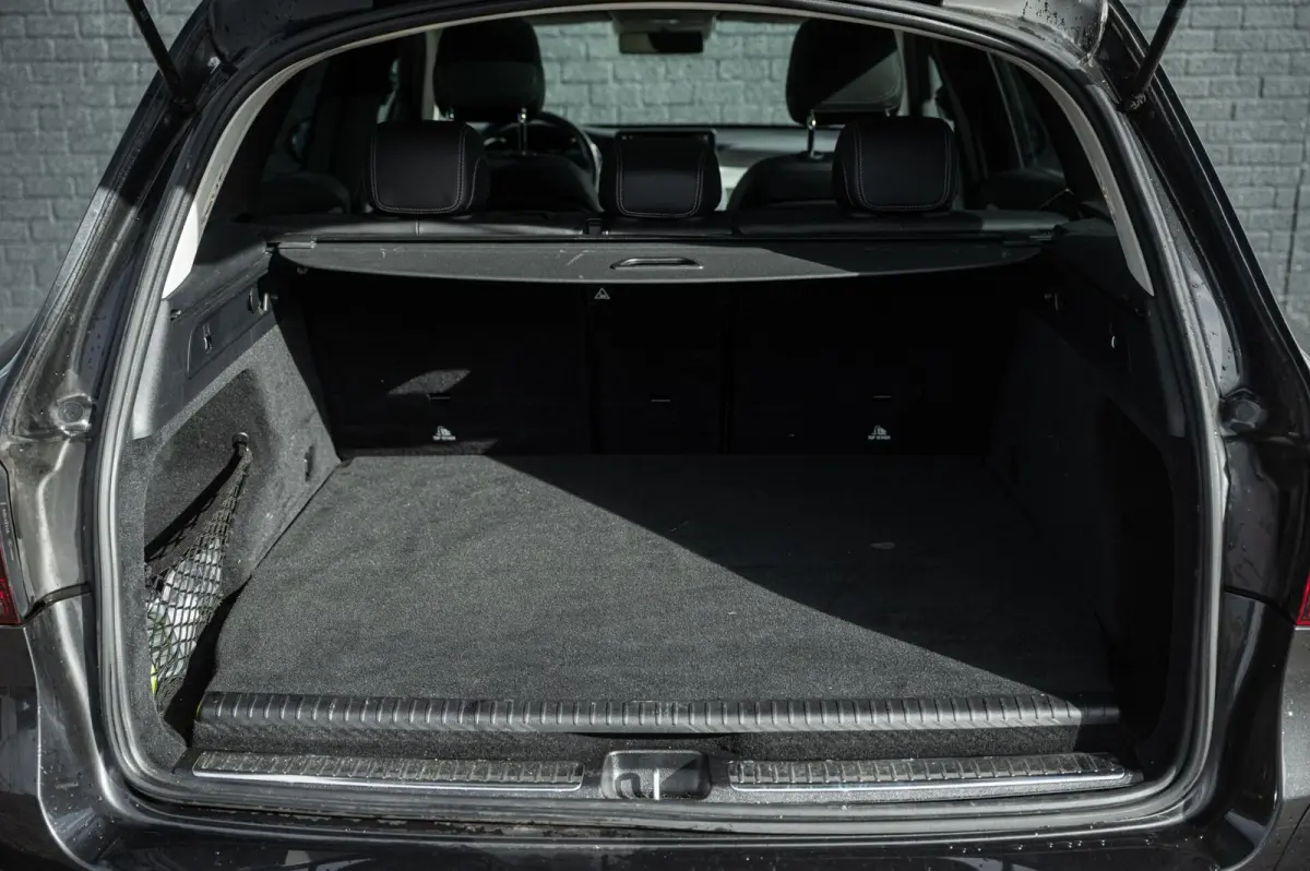 4MATIC AMG LINE PANORAMADAK TREKHAAK ADAPTIVE CRUISE LEDER
