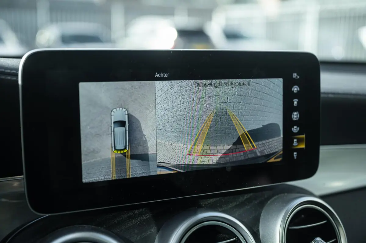4MATIC AMG LINE PANORAMADAK TREKHAAK ADAPTIVE CRUISE LEDER
