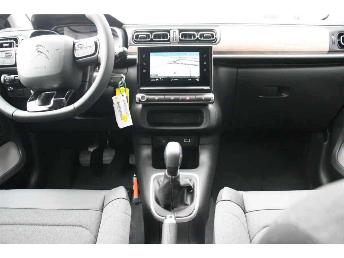 1.2 PURETECH 83PK FEEL EDITION / NAVI / CLIMA / LED / PDC / 17" LMV / CAMERA / APPLE CARPLAY / ORG. NL. !!