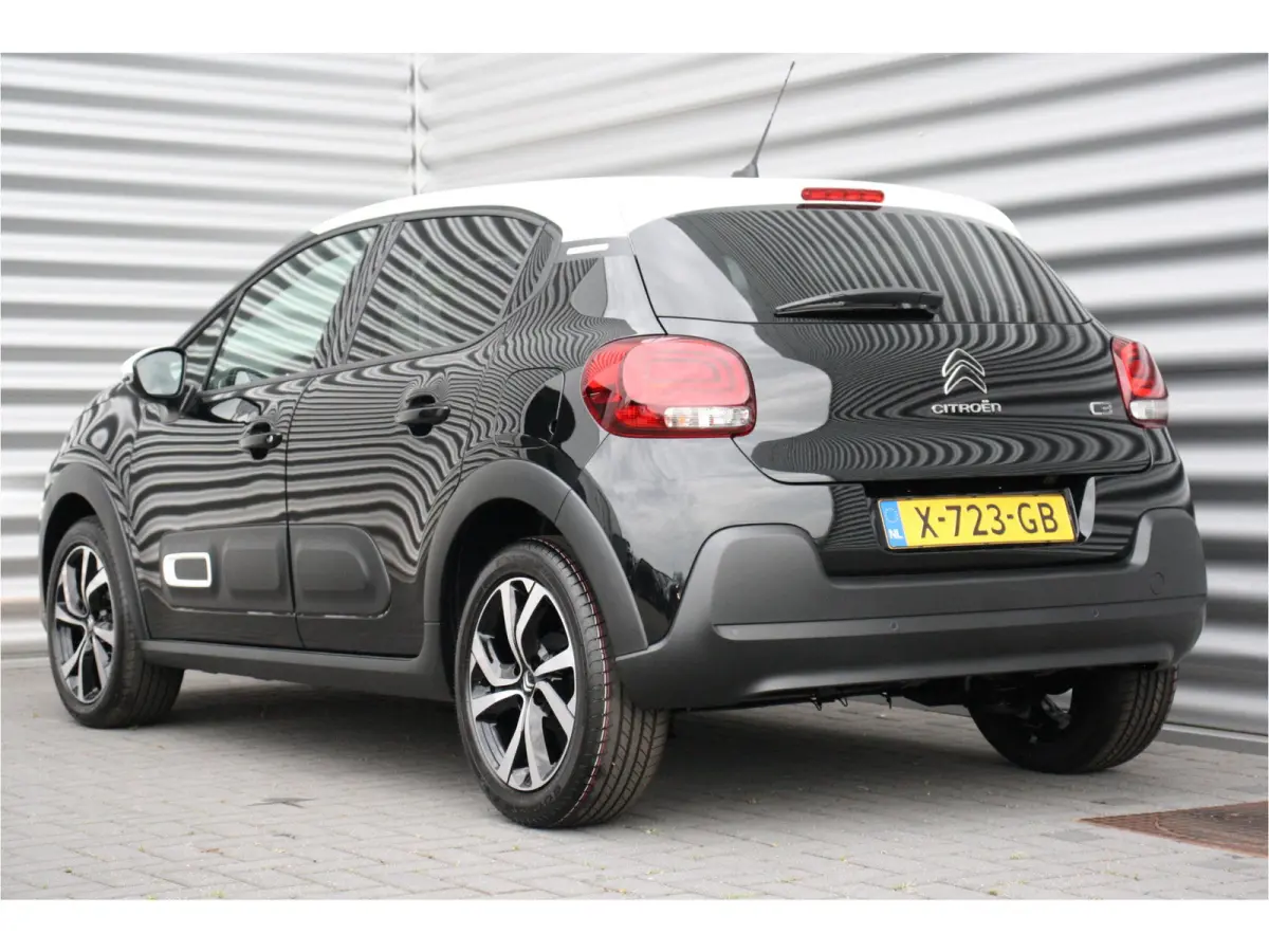 1.2 PURETECH 83PK FEEL EDITION / NAVI / CLIMA / LED / PDC / 17" LMV / CAMERA / APPLE CARPLAY / ORG. NL. !!