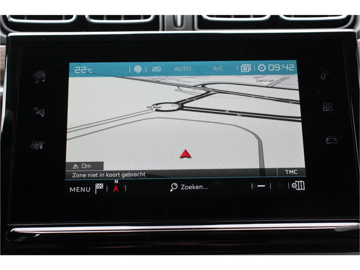 1.2 PURETECH 83PK FEEL EDITION / NAVI / CLIMA / LED / PDC / 17" LMV / CAMERA / APPLE CARPLAY / ORG. NL. !!