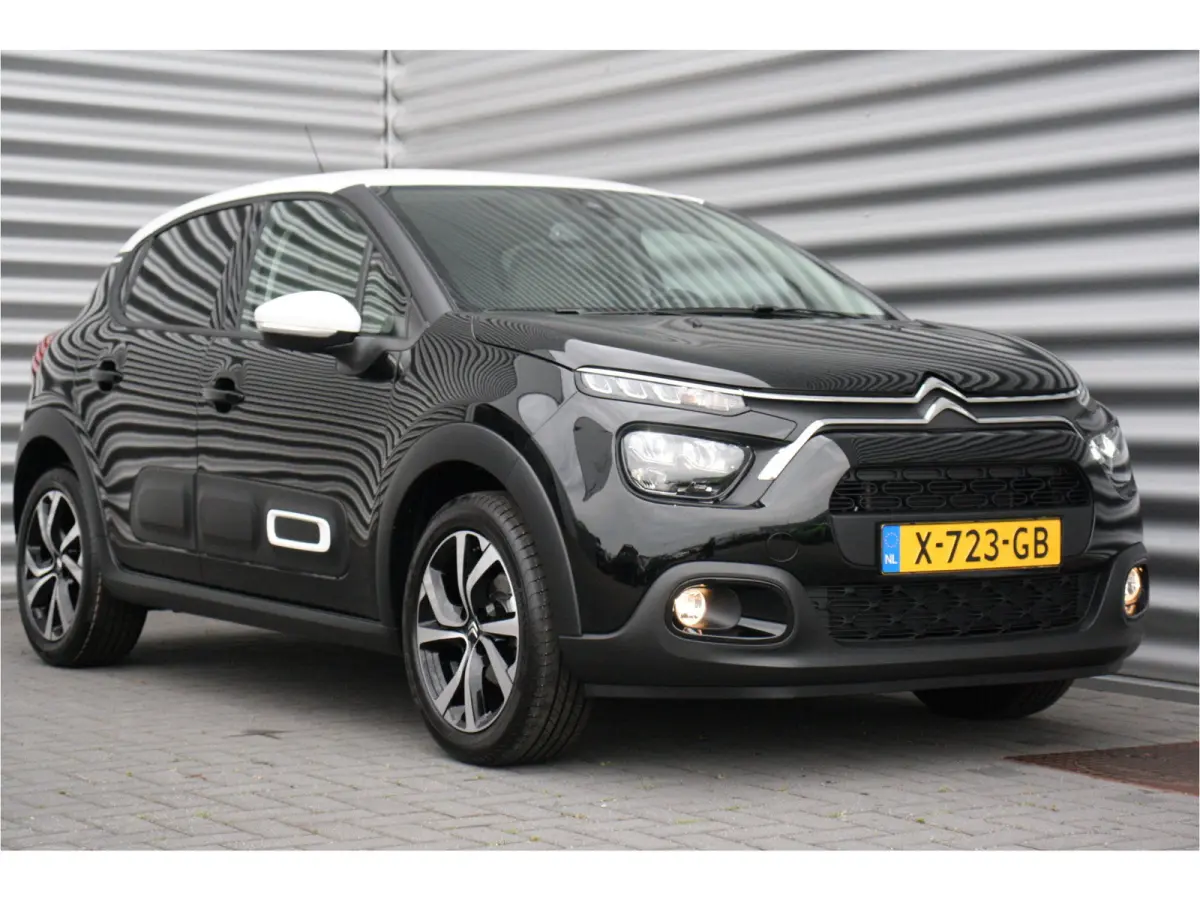 1.2 PURETECH 83PK FEEL EDITION / NAVI / CLIMA / LED / PDC / 17" LMV / CAMERA / APPLE CARPLAY / ORG. NL. !!