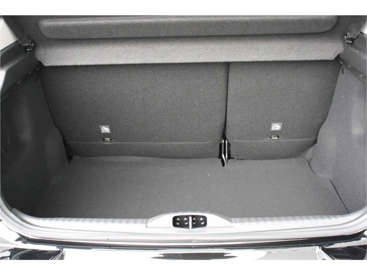 1.2 PURETECH 83PK FEEL EDITION / NAVI / CLIMA / LED / PDC / 17" LMV / CAMERA / APPLE CARPLAY / ORG. NL. !!
