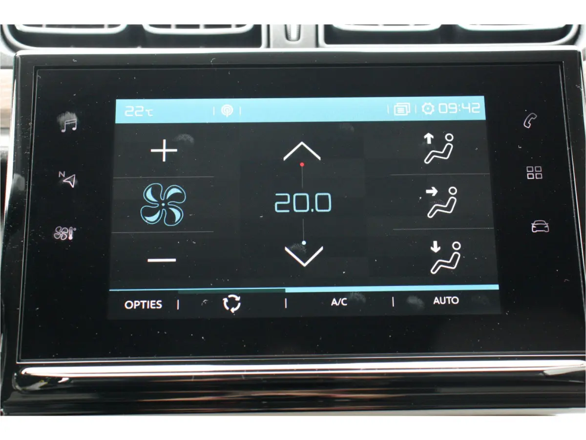 1.2 PURETECH 83PK FEEL EDITION / NAVI / CLIMA / LED / PDC / 17" LMV / CAMERA / APPLE CARPLAY / ORG. NL. !!