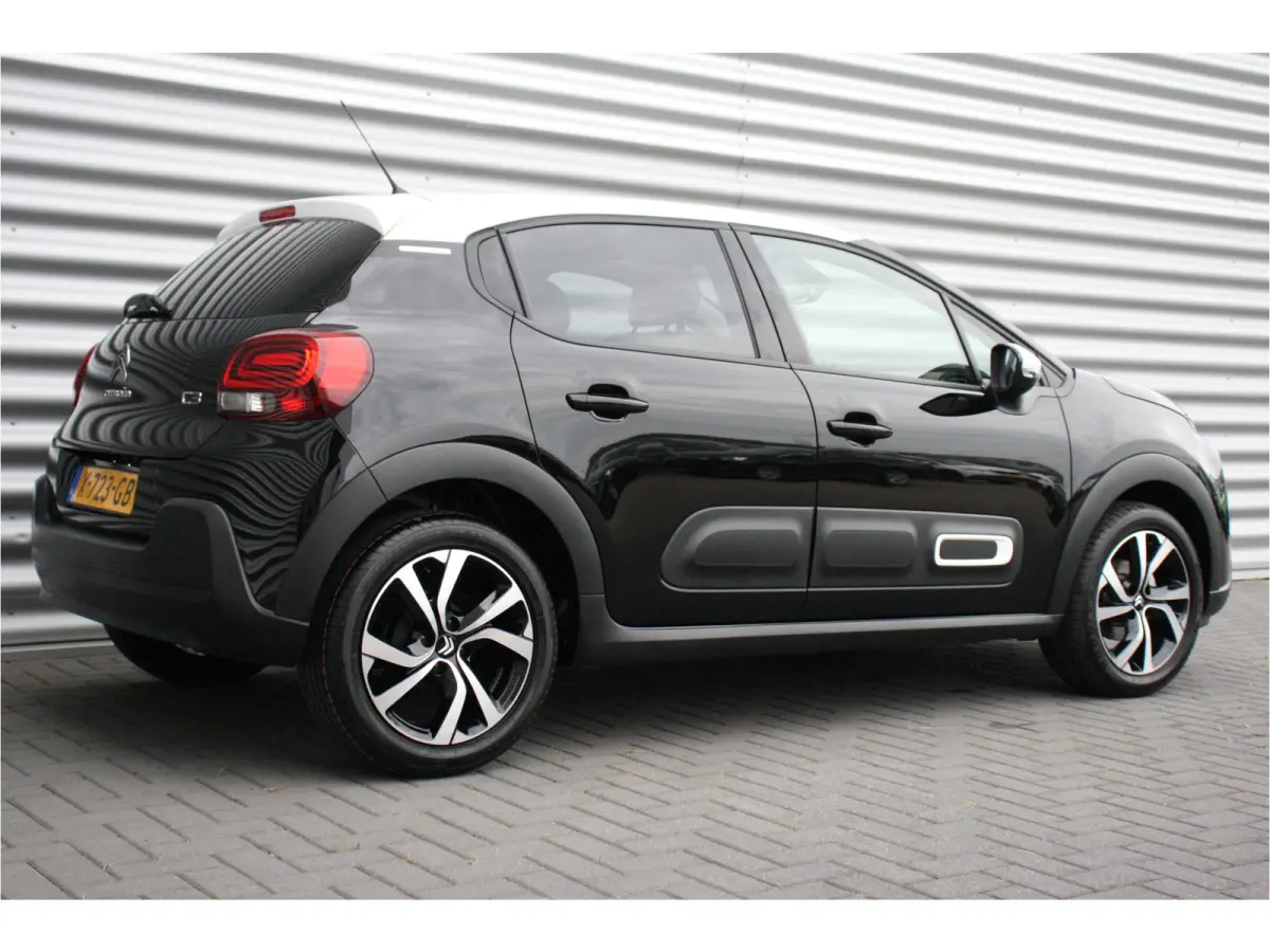 1.2 PURETECH 83PK FEEL EDITION / NAVI / CLIMA / LED / PDC / 17" LMV / CAMERA / APPLE CARPLAY / ORG. NL. !!