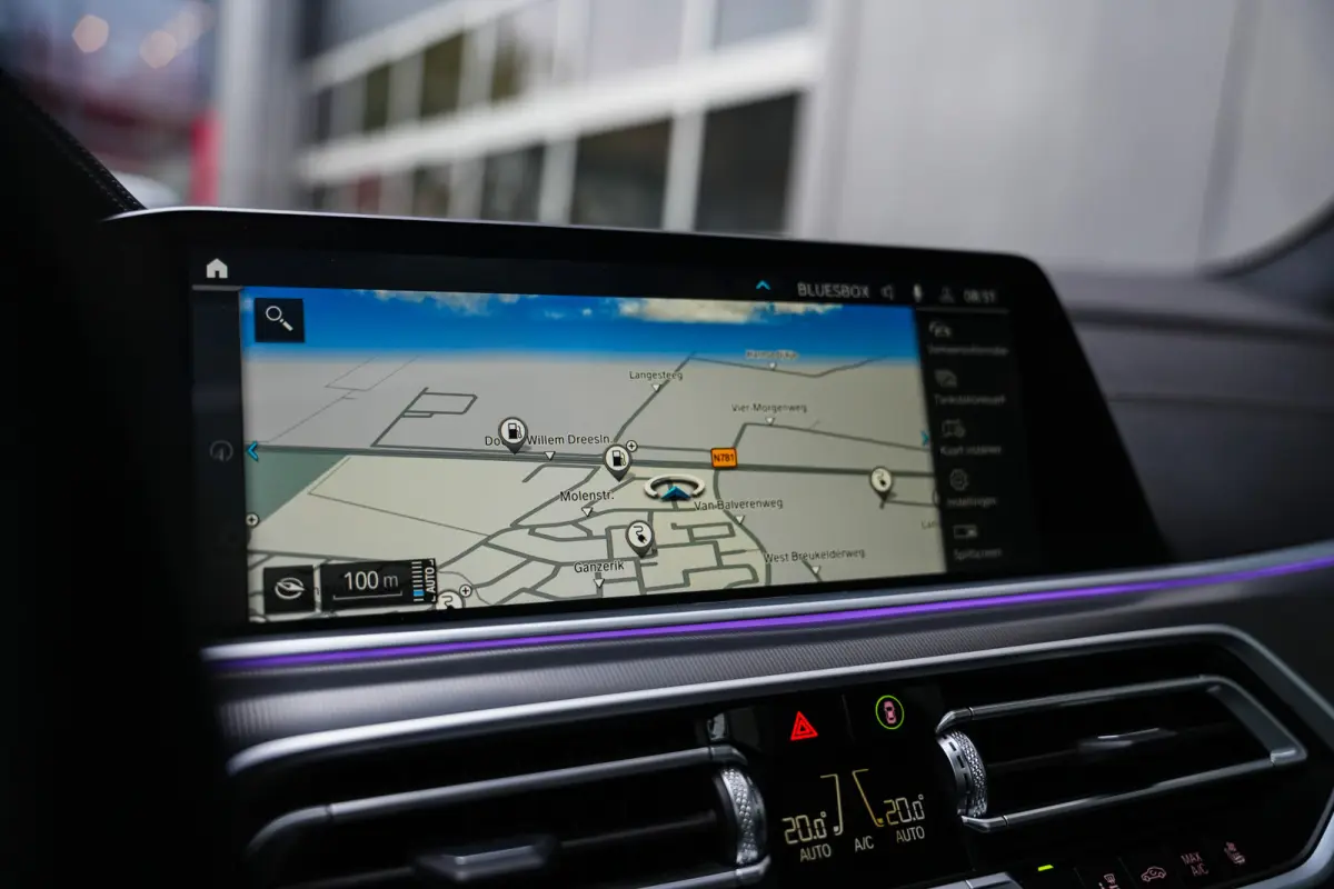xDrive45e High Executive M-Sportpakket /BTW-Auto/ Laser/ Pano-Dak/ Luchtvering/ 360-camera/ Head-Up/ ACC/ Stoelvent./ Trekhaak/ 22'' LMV