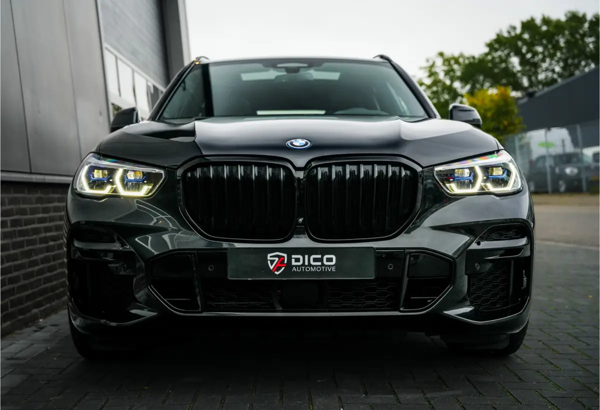 xDrive45e High Executive M-Sportpakket /BTW-Auto/ Laser/ Pano-Dak/ Luchtvering/ 360-camera/ Head-Up/ ACC/ Stoelvent./ Trekhaak/ 22'' LMV
