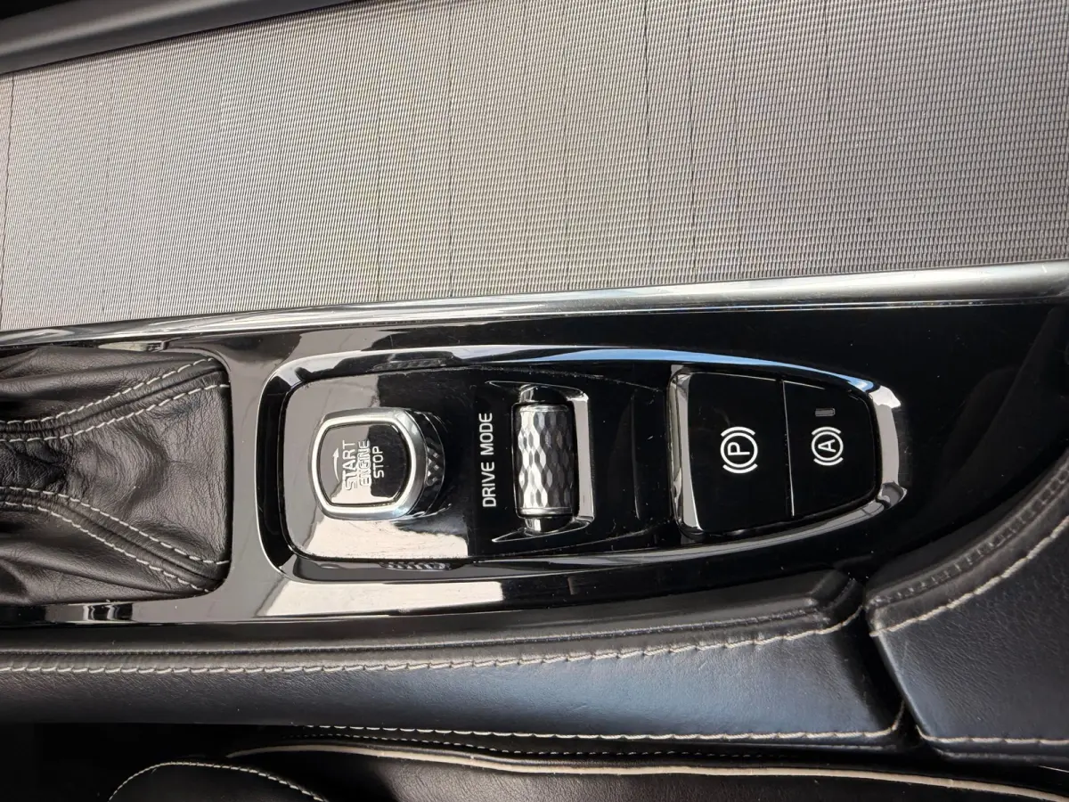 2.0 T5 AWD R-Design/7persoons/360 Camera/