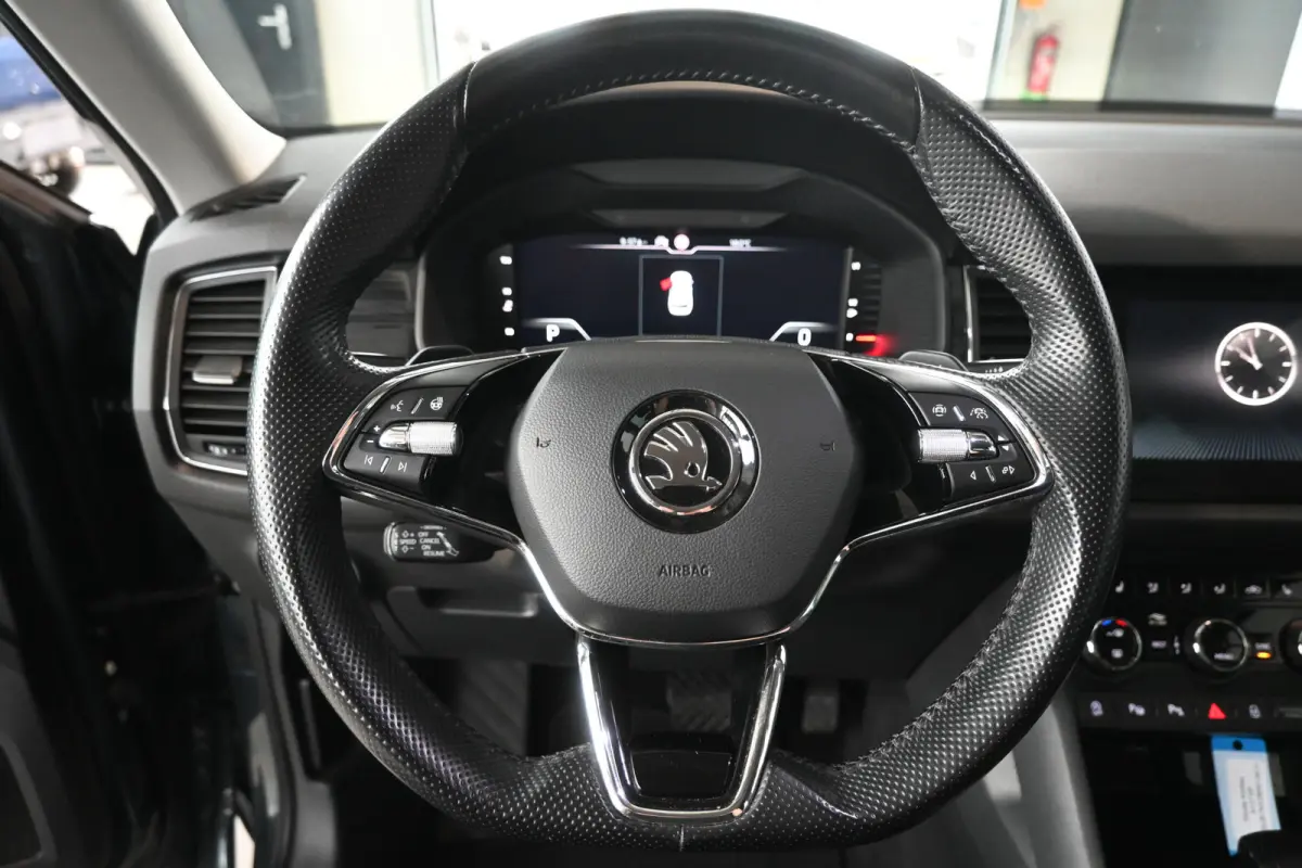 1.5 TSI Automaat Drive 125 Years Clima Adaptieve Cruise Navigatie LED Trekhaak 100% Onderhouden! Inruil Mogelijk!