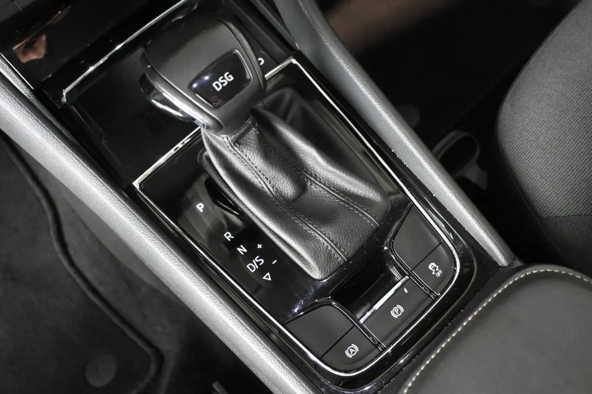 1.5 TSI Automaat Drive 125 Years Clima Adaptieve Cruise Navigatie LED Trekhaak 100% Onderhouden! Inruil Mogelijk!