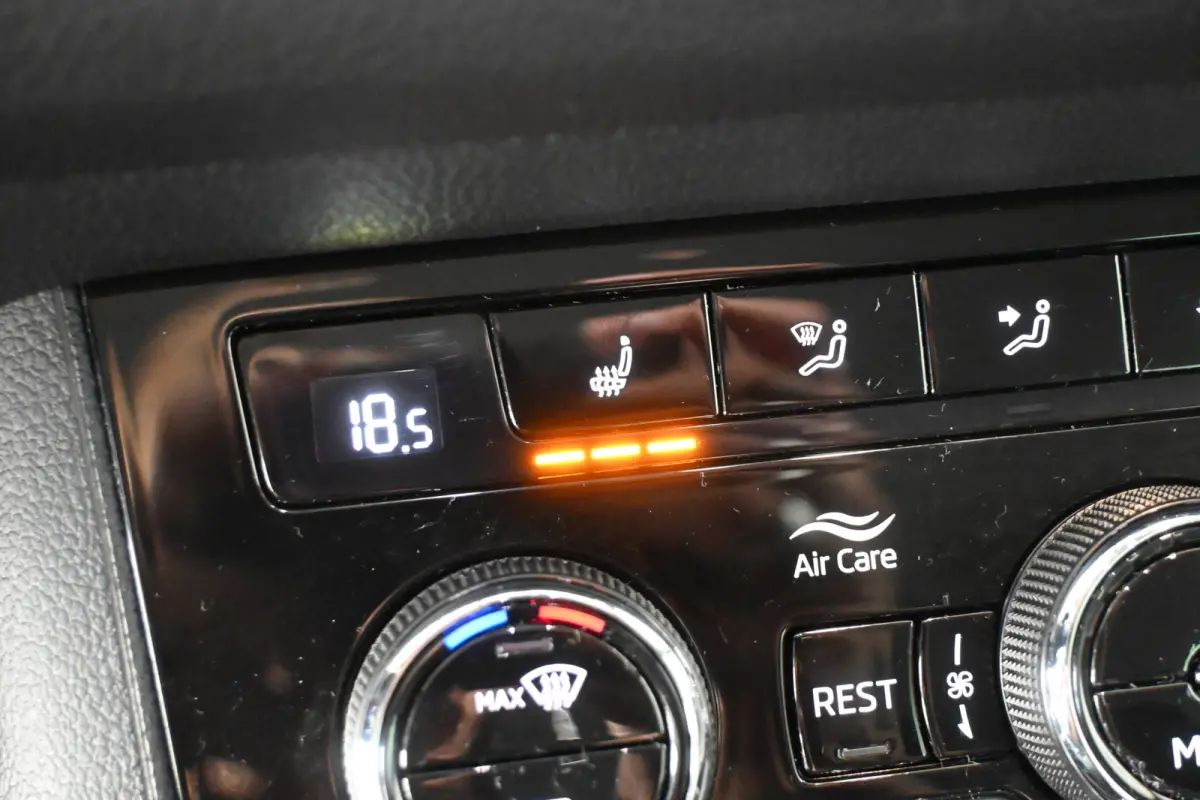 1.5 TSI Automaat Drive 125 Years Clima Adaptieve Cruise Navigatie LED Trekhaak 100% Onderhouden! Inruil Mogelijk!