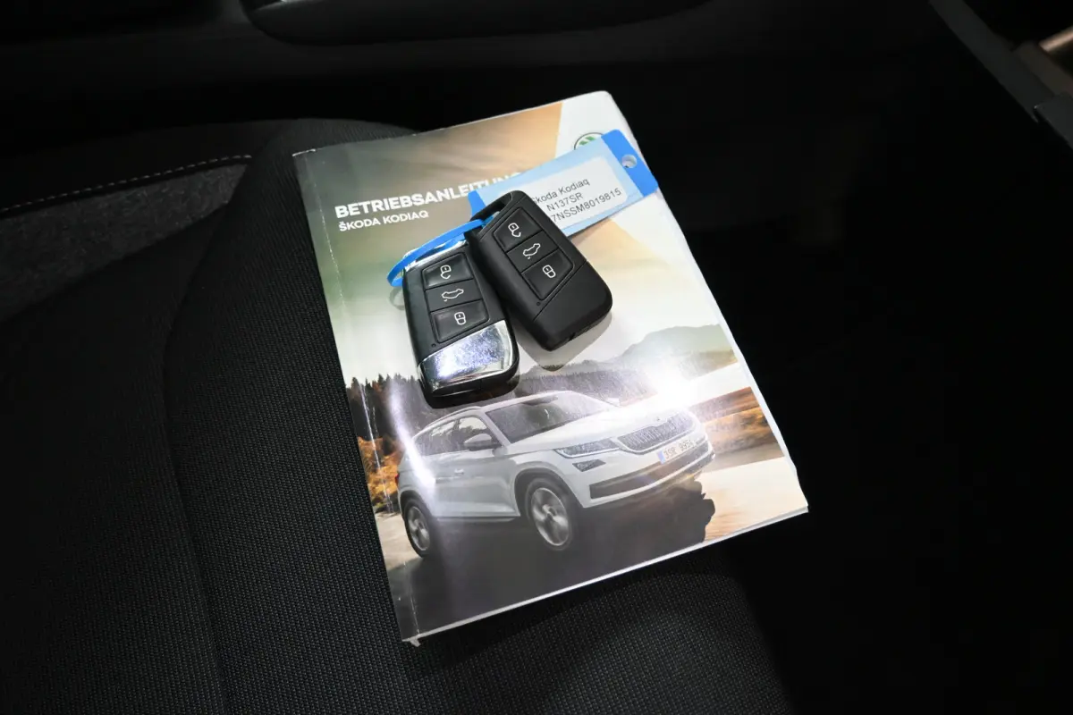 1.5 TSI Automaat Drive 125 Years Clima Adaptieve Cruise Navigatie LED Trekhaak 100% Onderhouden! Inruil Mogelijk!
