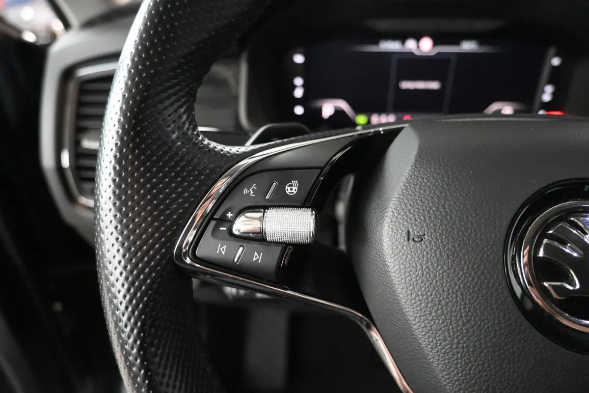 1.5 TSI Automaat Drive 125 Years Clima Adaptieve Cruise Navigatie LED Trekhaak 100% Onderhouden! Inruil Mogelijk!