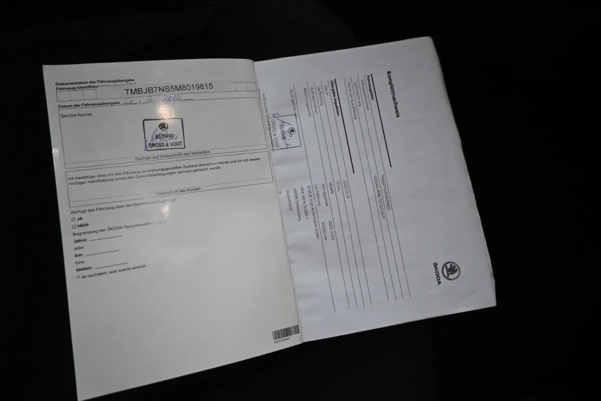1.5 TSI Automaat Drive 125 Years Clima Adaptieve Cruise Navigatie LED Trekhaak 100% Onderhouden! Inruil Mogelijk!