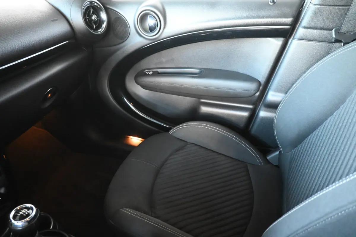 1.6 One Knockout Edition Nap! Clima Cruise Navigatie Xenon 100% Onderhouden! Inruil Mogelijk!