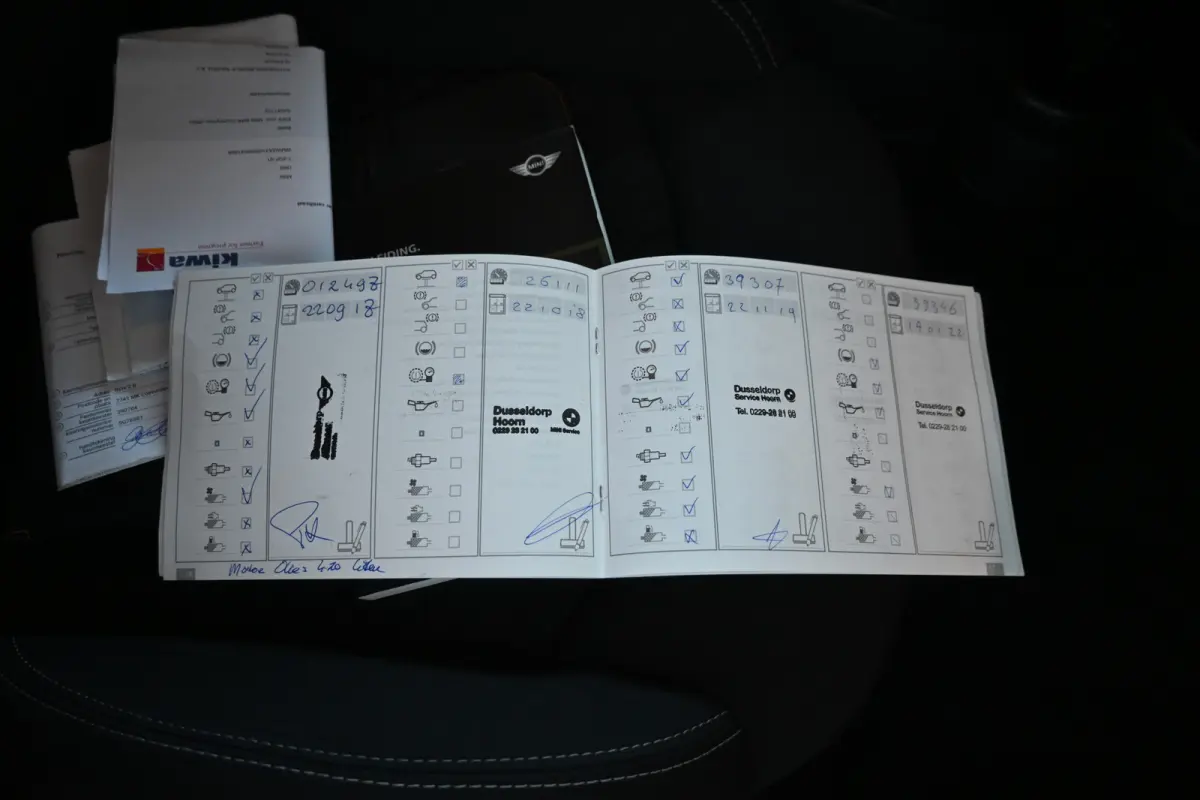1.6 One Knockout Edition Nap! Clima Cruise Navigatie Xenon 100% Onderhouden! Inruil Mogelijk!