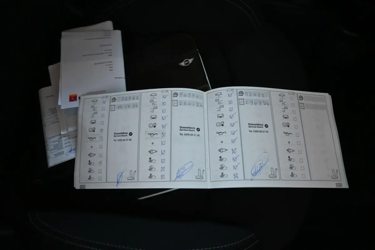 1.6 One Knockout Edition Nap! Clima Cruise Navigatie Xenon 100% Onderhouden! Inruil Mogelijk!