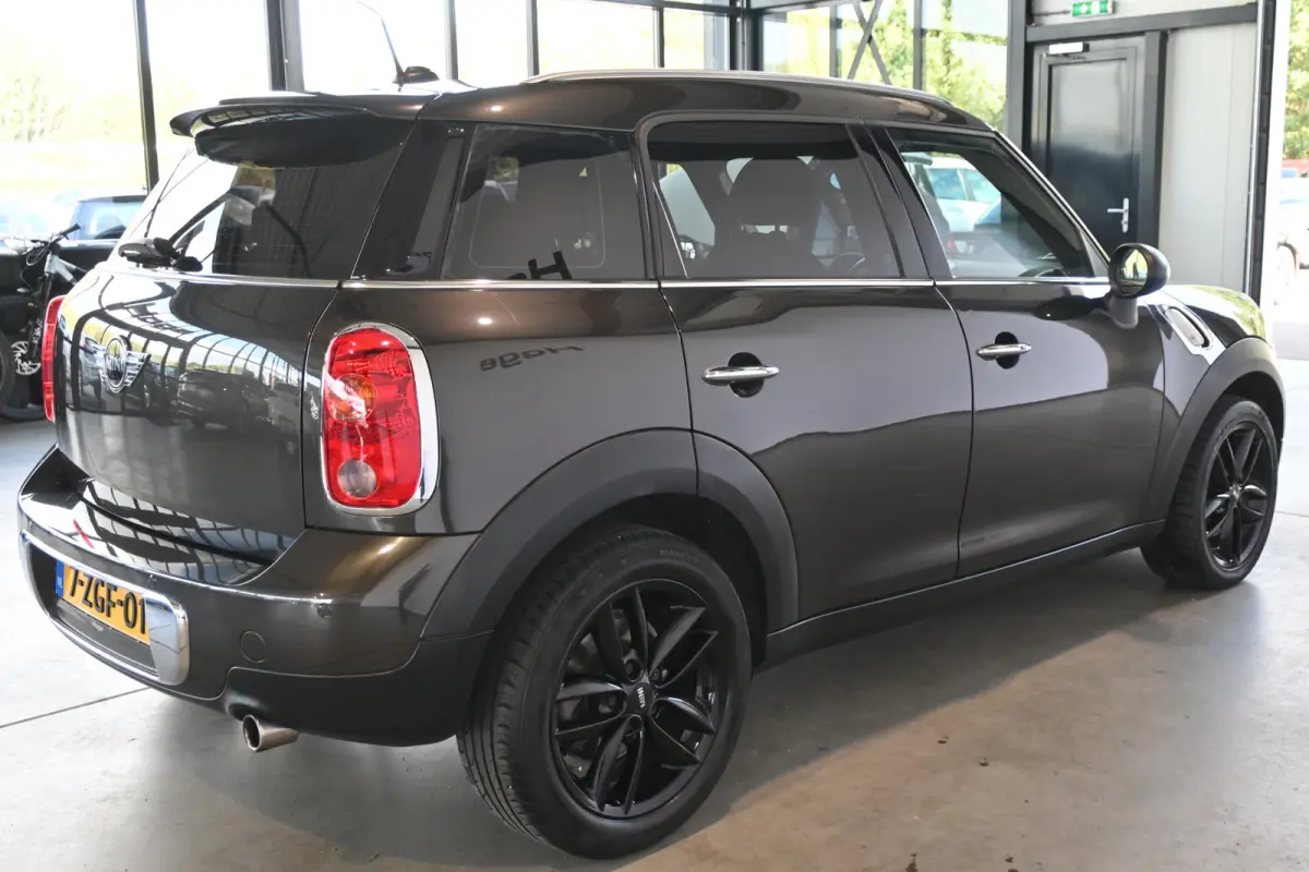 1.6 One Knockout Edition Nap! Clima Cruise Navigatie Xenon 100% Onderhouden! Inruil Mogelijk!