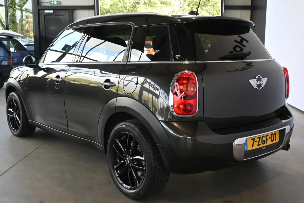 1.6 One Knockout Edition Nap! Clima Cruise Navigatie Xenon 100% Onderhouden! Inruil Mogelijk!