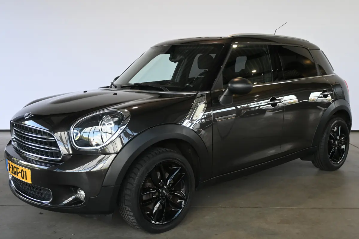 1.6 One Knockout Edition Nap! Clima Cruise Navigatie Xenon 100% Onderhouden! Inruil Mogelijk!