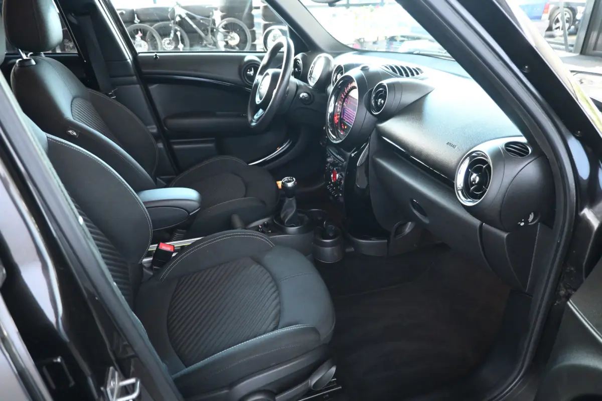 1.6 One Knockout Edition Nap! Clima Cruise Navigatie Xenon 100% Onderhouden! Inruil Mogelijk!