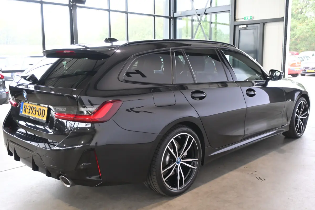320e M-Sport Clima Cruise CarPlay LED Leder Navigatie 100% Onderhouden! Inruil Mogelijk!