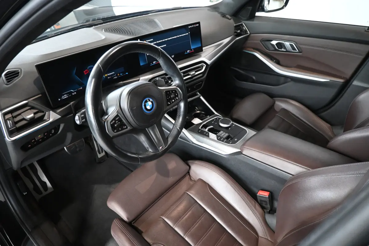 320e M-Sport Clima Cruise CarPlay LED Leder Navigatie 100% Onderhouden! Inruil Mogelijk!