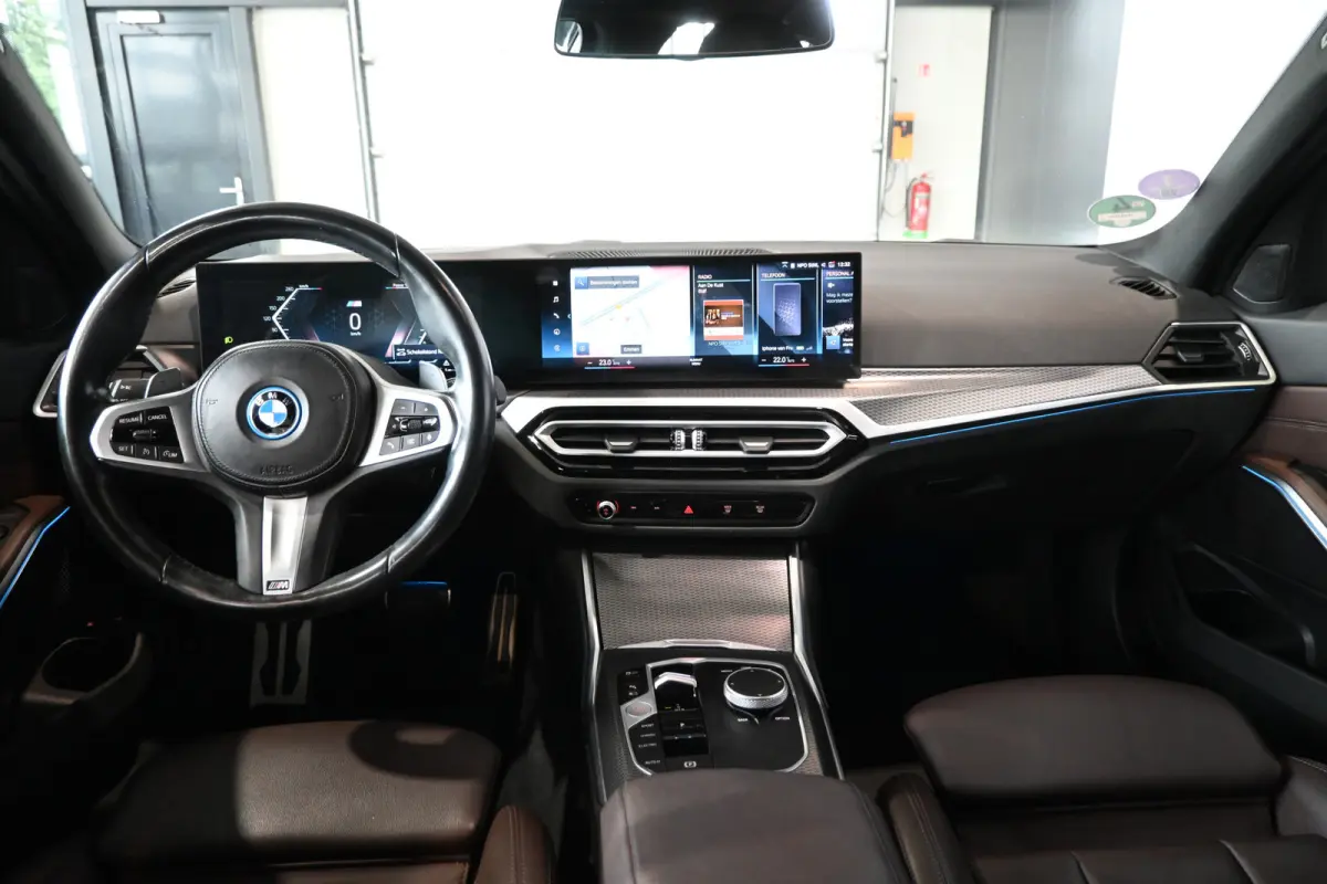 320e M-Sport Clima Cruise CarPlay LED Leder Navigatie 100% Onderhouden! Inruil Mogelijk!