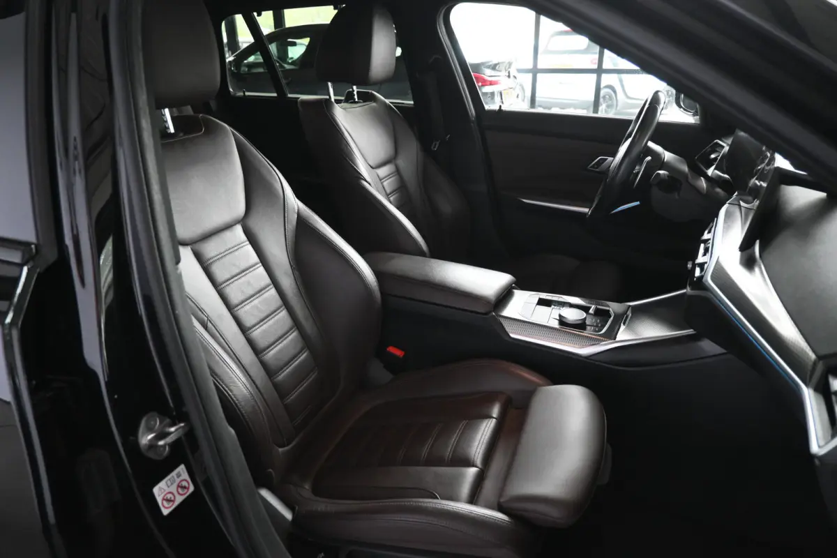 320e M-Sport Clima Cruise CarPlay LED Leder Navigatie 100% Onderhouden! Inruil Mogelijk!