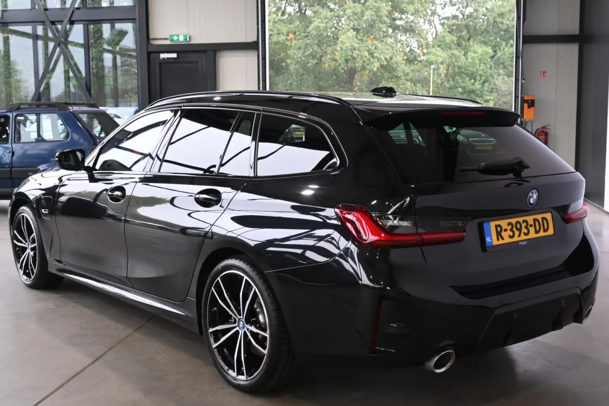 320e M-Sport Clima Cruise CarPlay LED Leder Navigatie 100% Onderhouden! Inruil Mogelijk!
