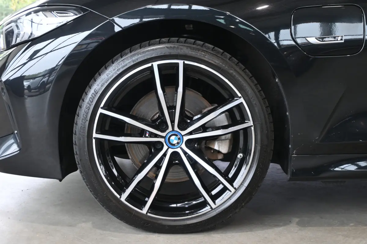 320e M-Sport Clima Cruise CarPlay LED Leder Navigatie 100% Onderhouden! Inruil Mogelijk!