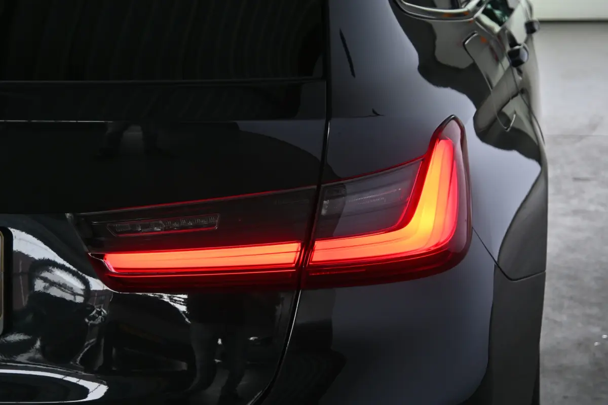 320e M-Sport Clima Cruise CarPlay LED Leder Navigatie 100% Onderhouden! Inruil Mogelijk!