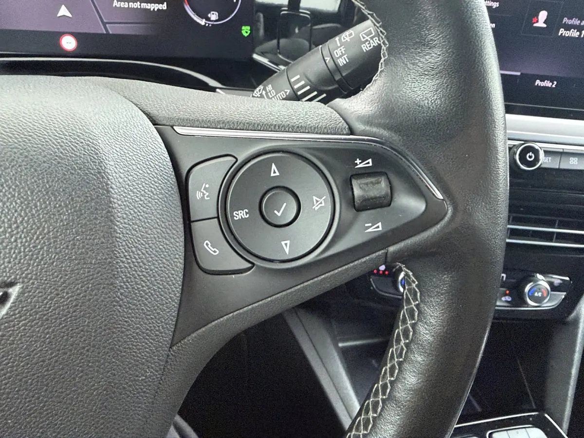1.2 Turbo Ultimate | Achteruitrijcamera | Alcantara bekleding | Electronic climate controle