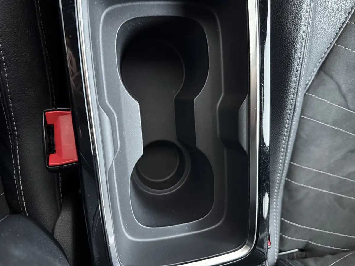 1.2 Turbo Ultimate | Achteruitrijcamera | Alcantara bekleding | Electronic climate controle