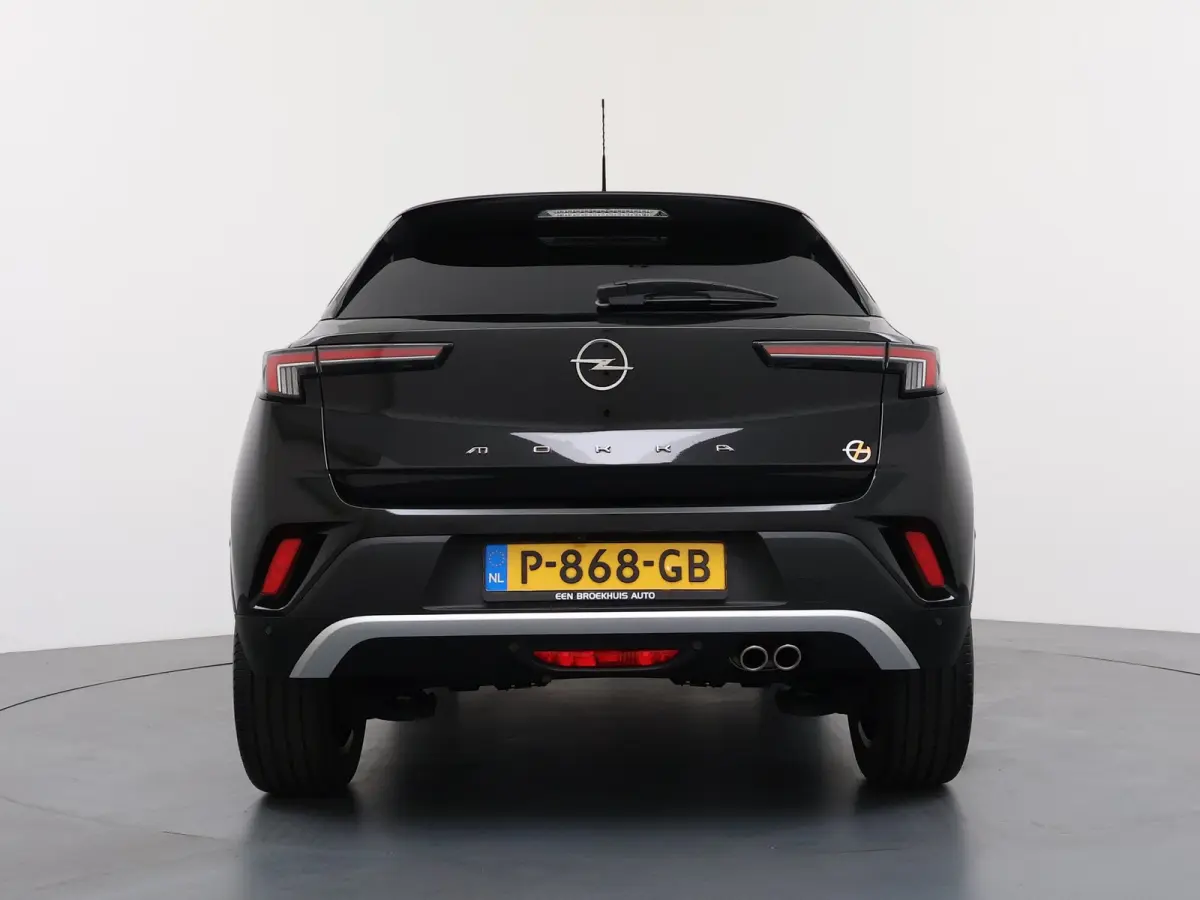 1.2 Turbo Ultimate | Achteruitrijcamera | Alcantara bekleding | Electronic climate controle
