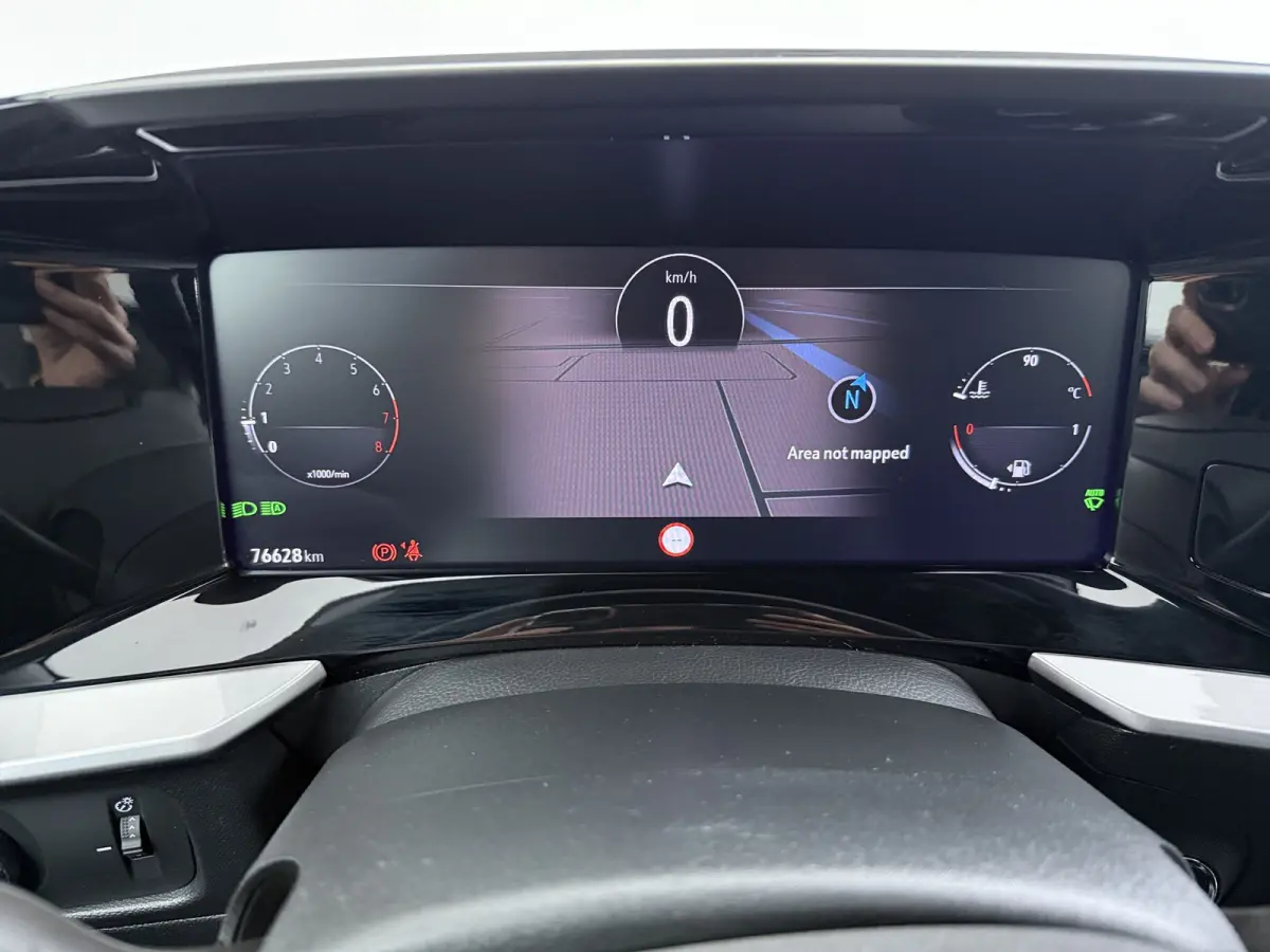 1.2 Turbo Ultimate | Achteruitrijcamera | Alcantara bekleding | Electronic climate controle