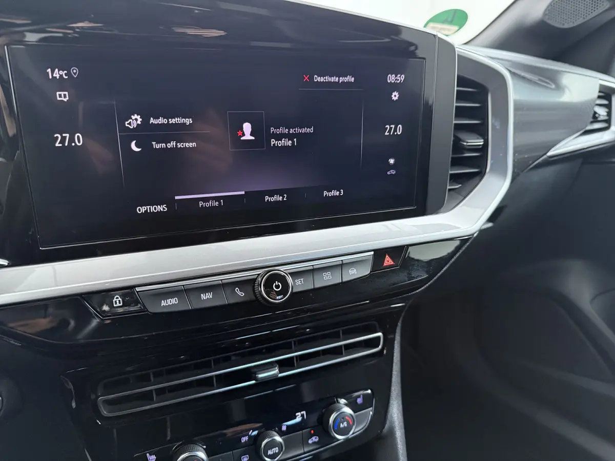 1.2 Turbo Ultimate | Achteruitrijcamera | Alcantara bekleding | Electronic climate controle